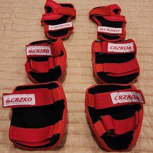 Knee, Elbow, and Wrist Pads Youth 3-8 years with adjustable straps